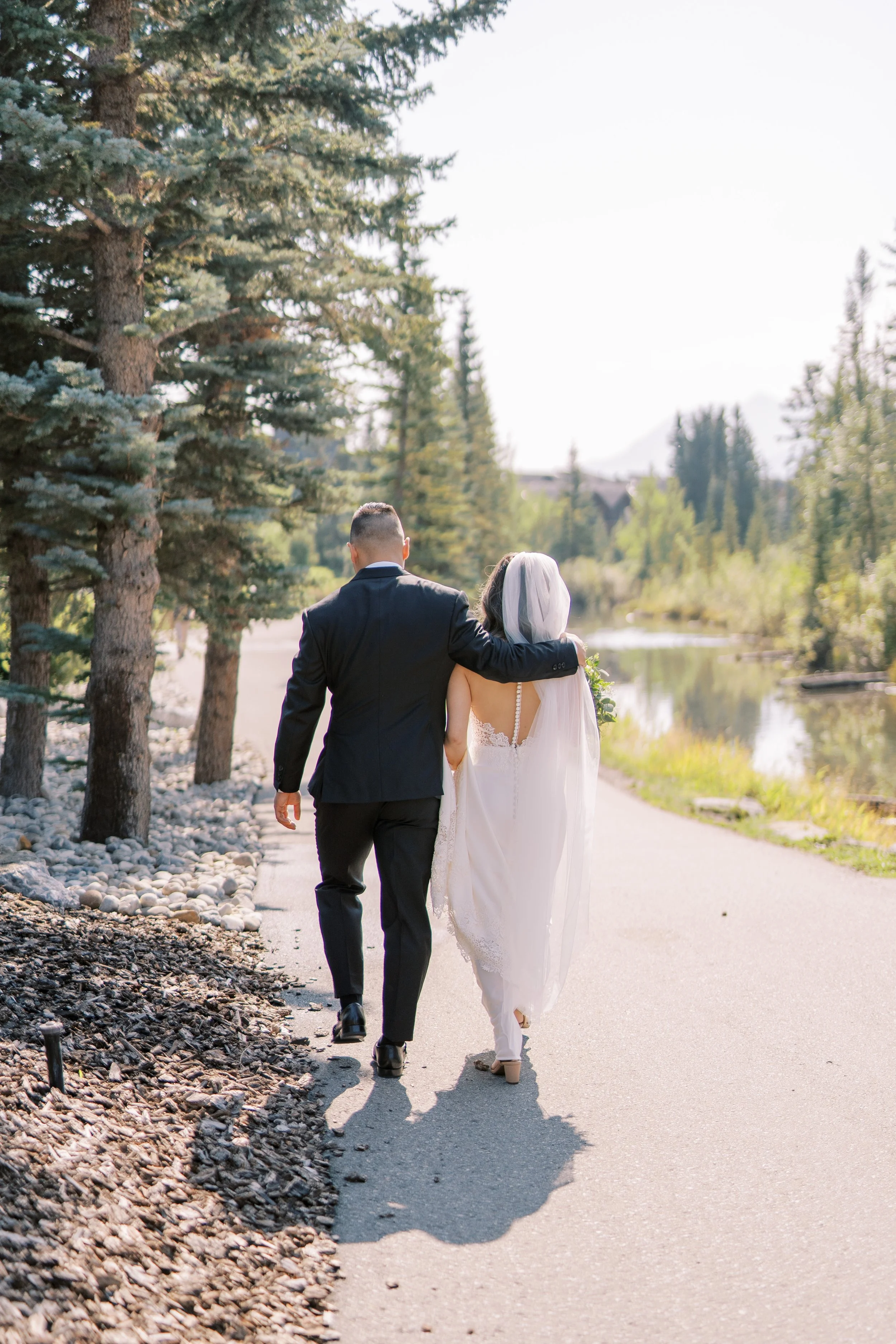 Malcolm Hotel Wedding Photographer | Allan & Elaine in Canmore