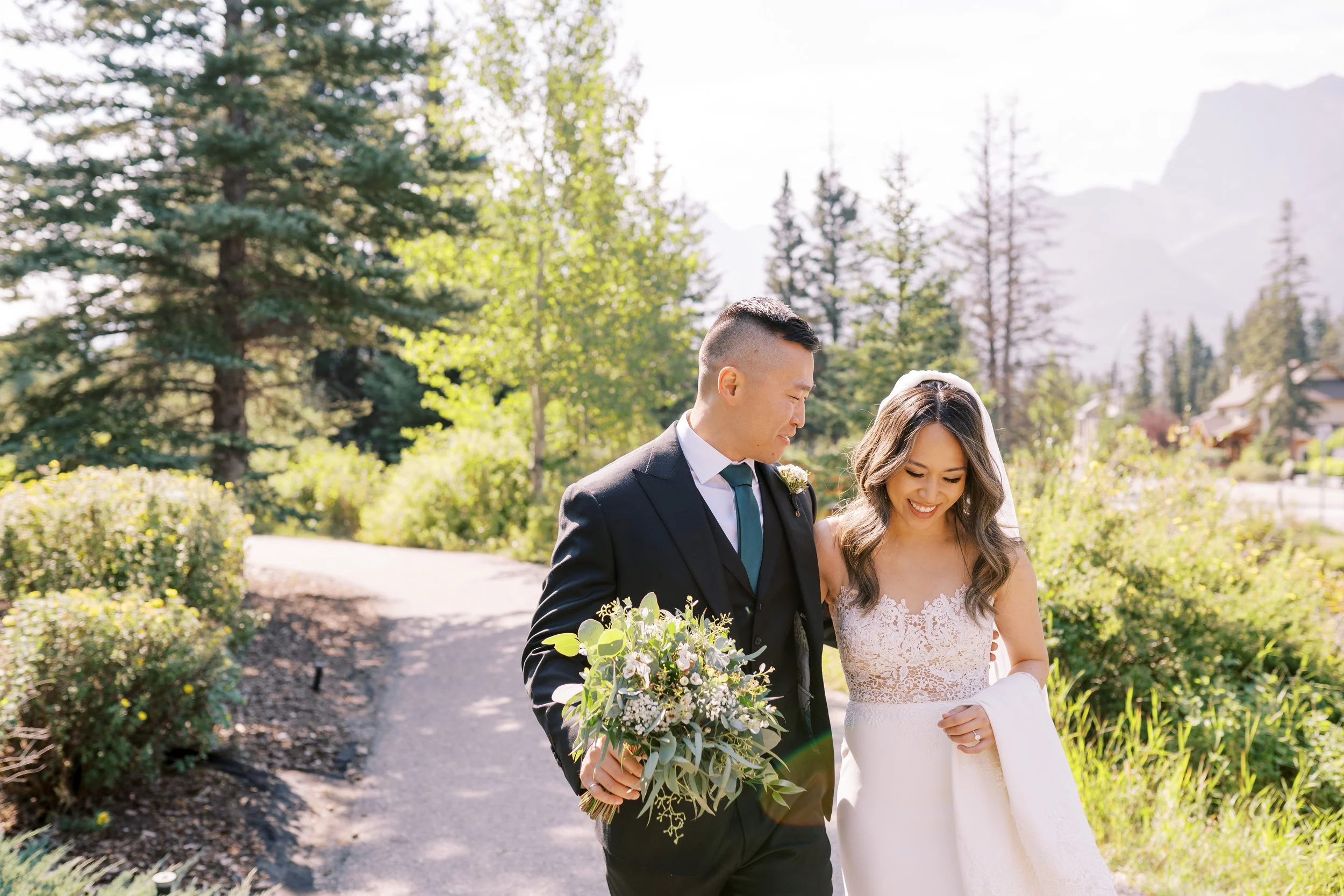 Malcolm Hotel Wedding Photographer | Allan & Elaine in Canmore