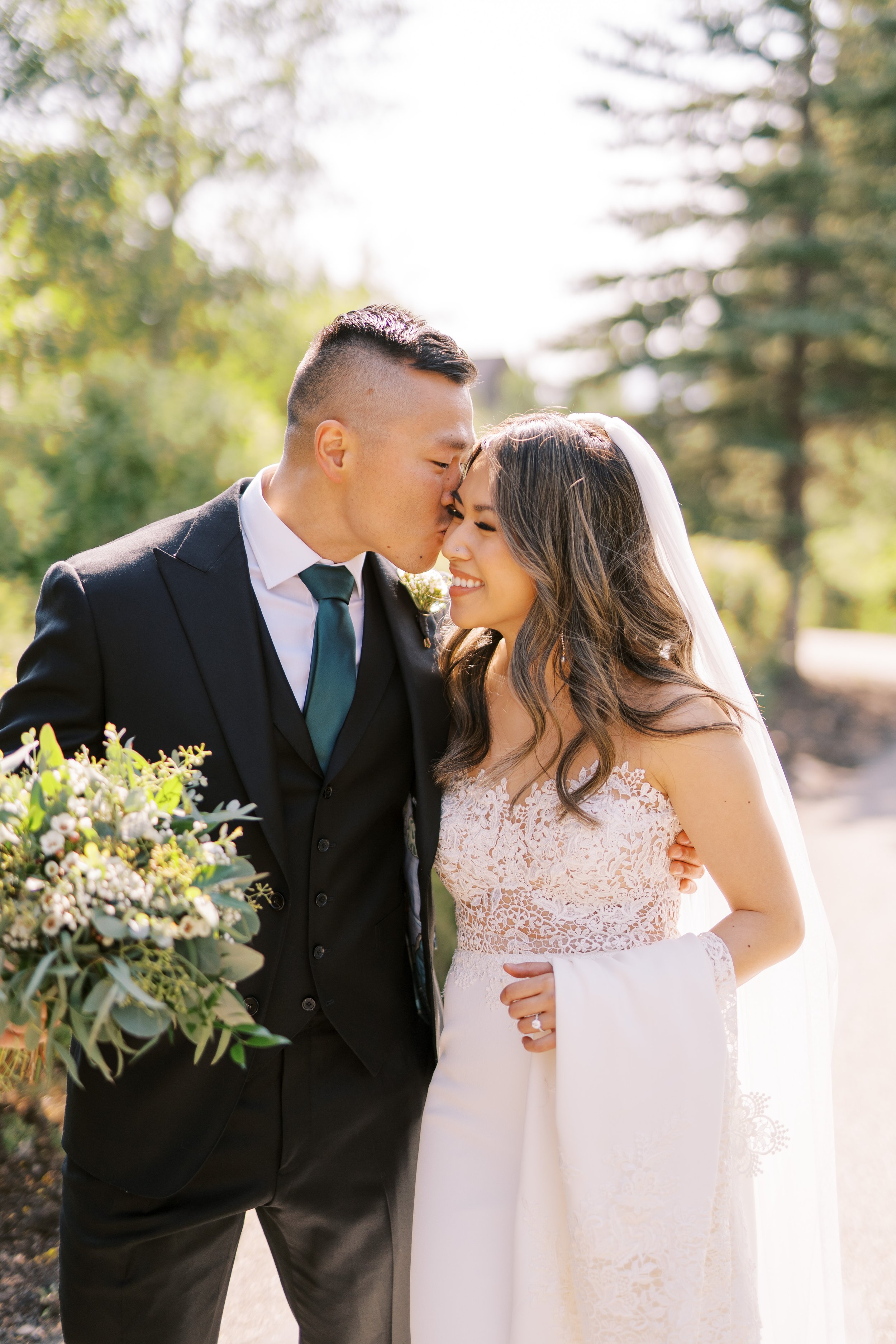 Malcolm Hotel Wedding Photographer | Allan & Elaine in Canmore