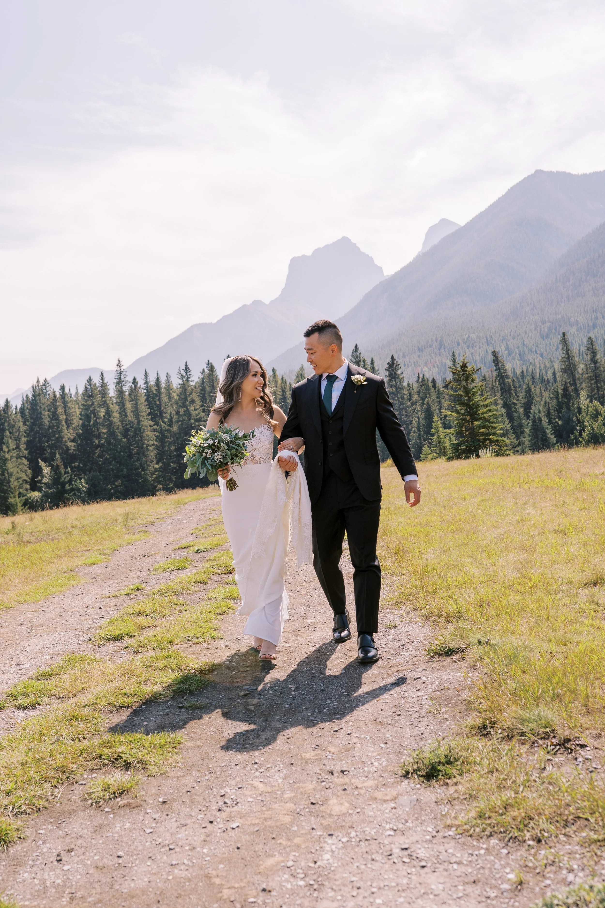 Malcolm Hotel Wedding Photographer | Allan & Elaine in Canmore