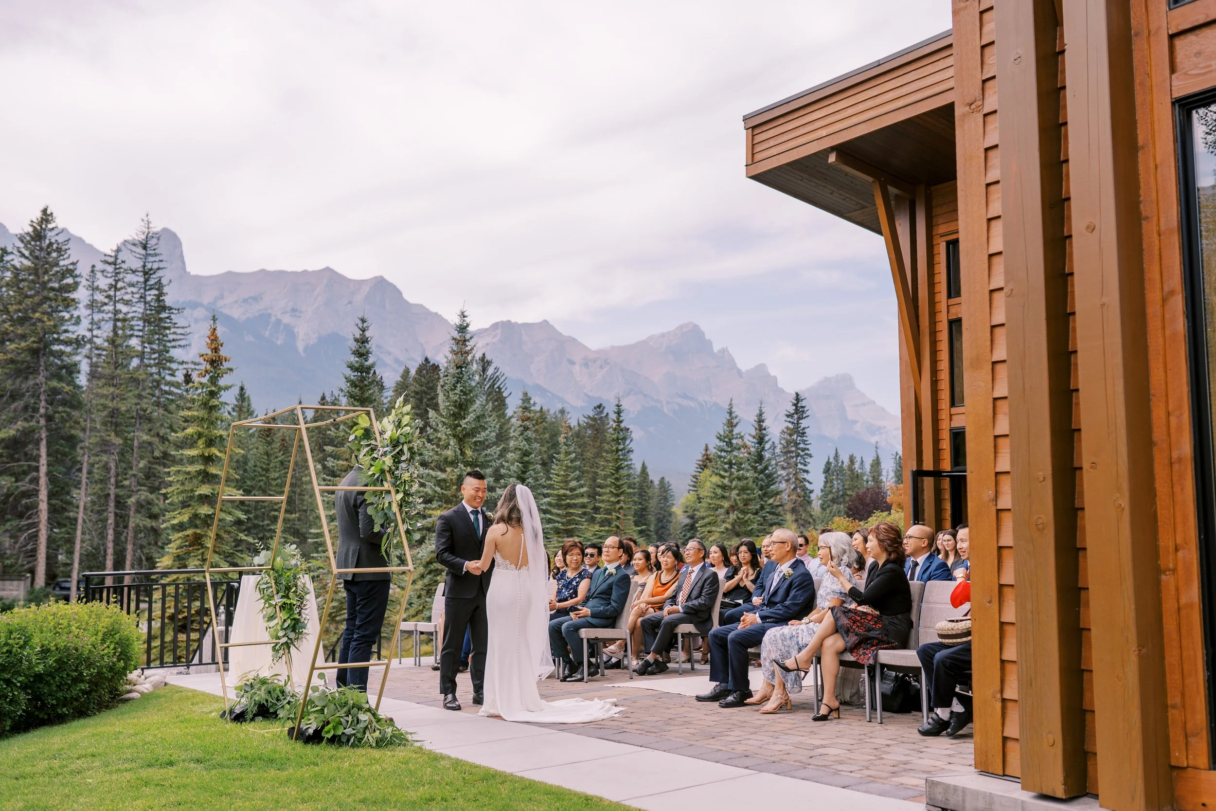 Malcolm Hotel Wedding Photographer | Allan & Elaine in Canmore