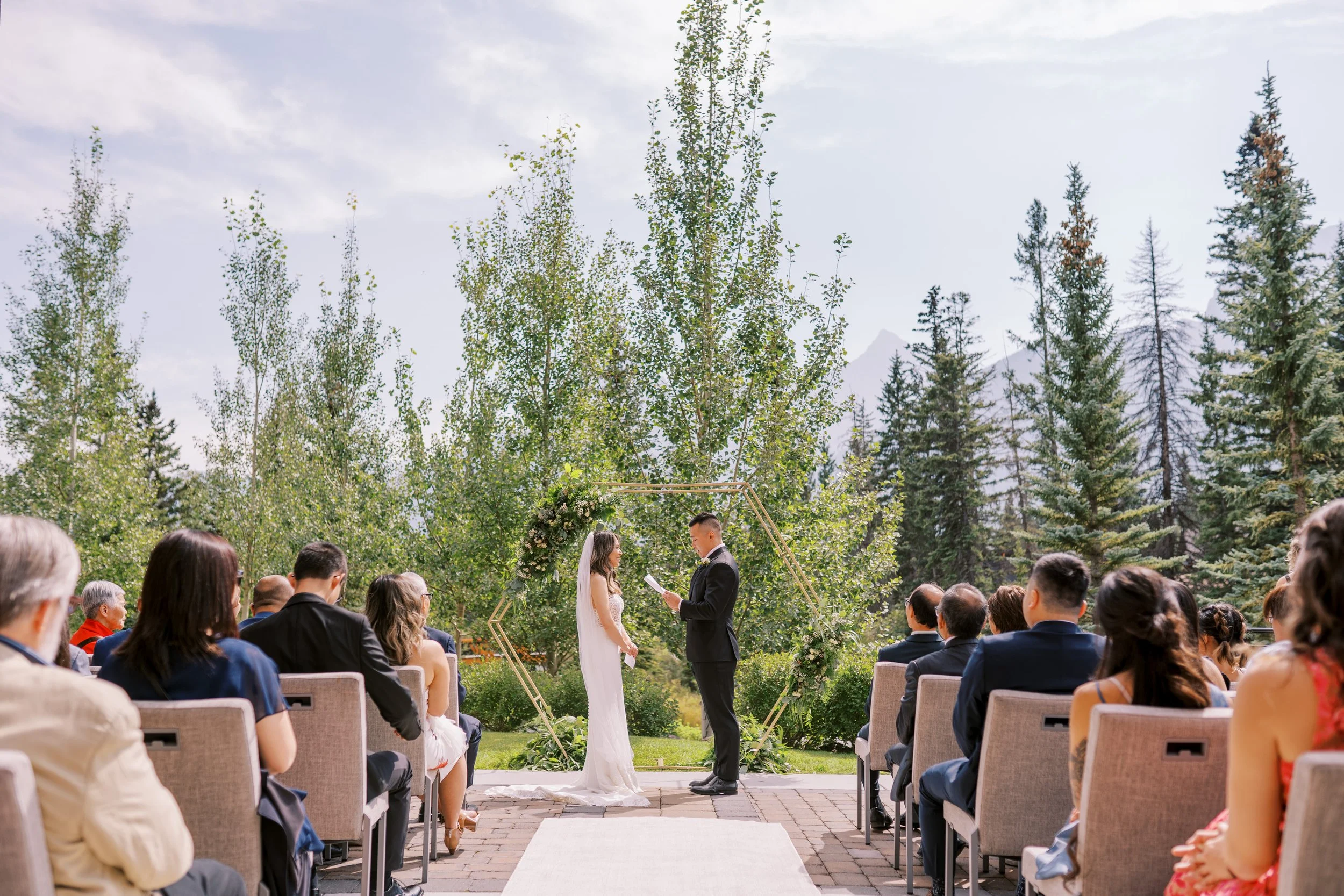 Malcolm Hotel Wedding Photographer | Allan & Elaine in Canmore