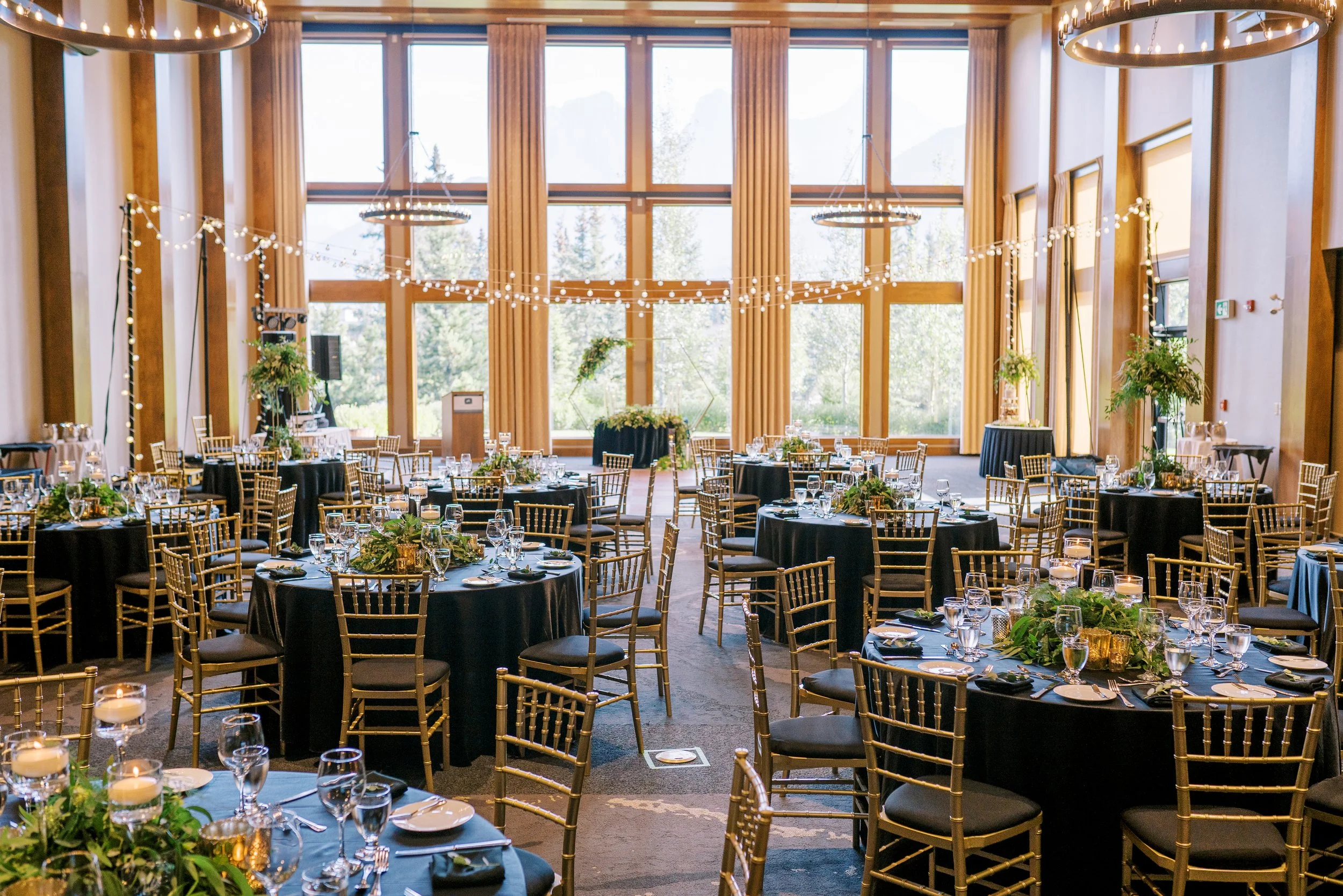 Malcolm Hotel Wedding Photographer | Allan & Elaine in Canmore